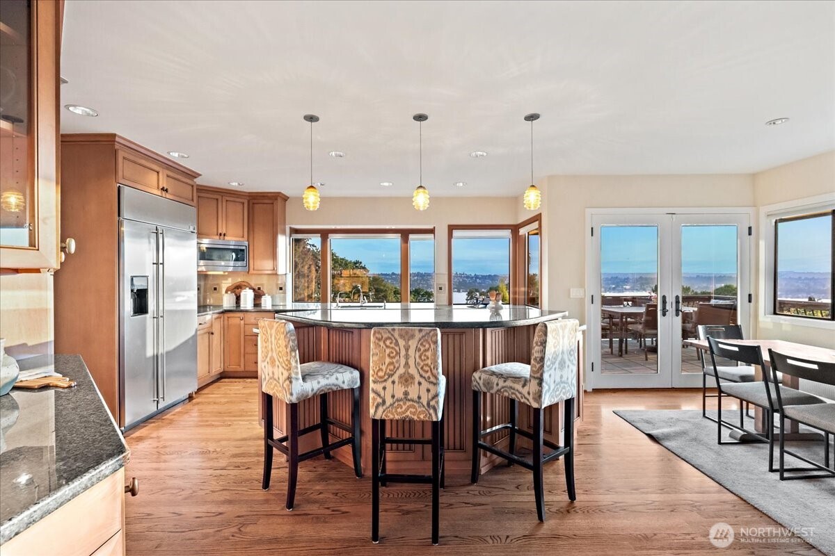 8297 SE 82nd Street Mercer Island WA 98040