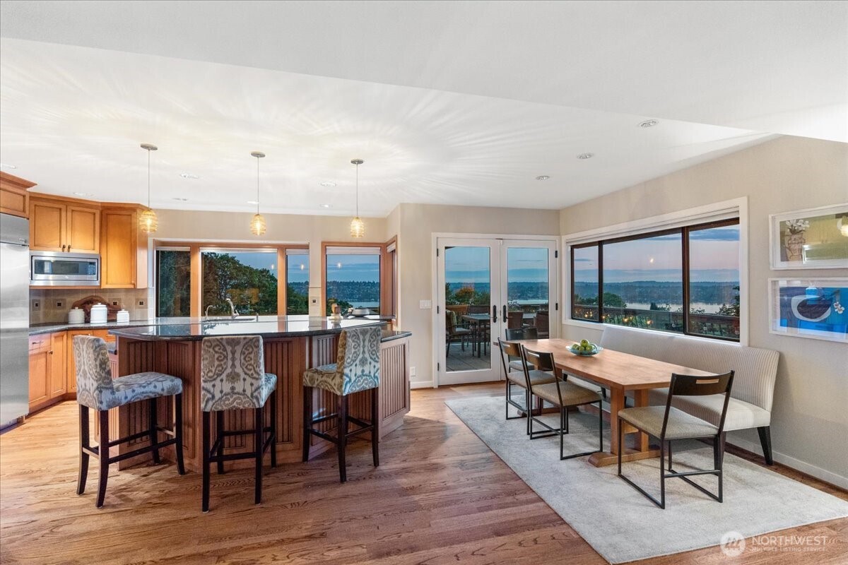 8297 SE 82nd Street Mercer Island WA 98040