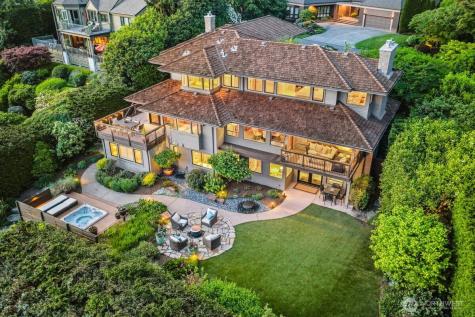8297 SE 82nd Street Mercer Island WA 98040