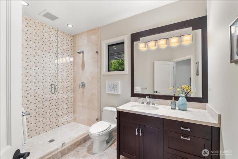 8297 SE 82nd Street Mercer Island WA 98040