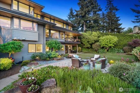 8297 SE 82nd Street Mercer Island WA 98040