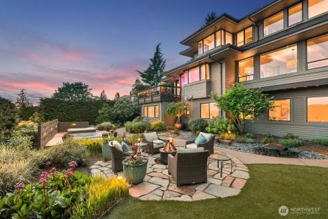 8297 SE 82nd Street Mercer Island WA 98040