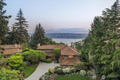 8297 SE 82nd Street Mercer Island WA 98040