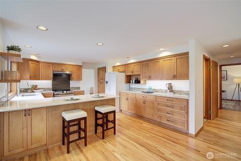 1502 223rd Place NE Sammamish WA 98074