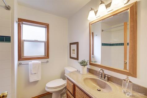 1502 223rd Place NE Sammamish WA 98074