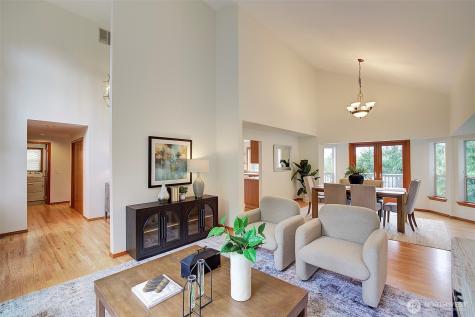 1502 223rd Place NE Sammamish WA 98074