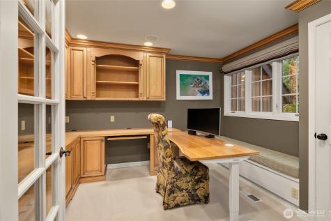 3240 126th Avenue NE Bellevue WA 98005