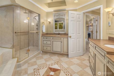 3240 126th Avenue NE Bellevue WA 98005