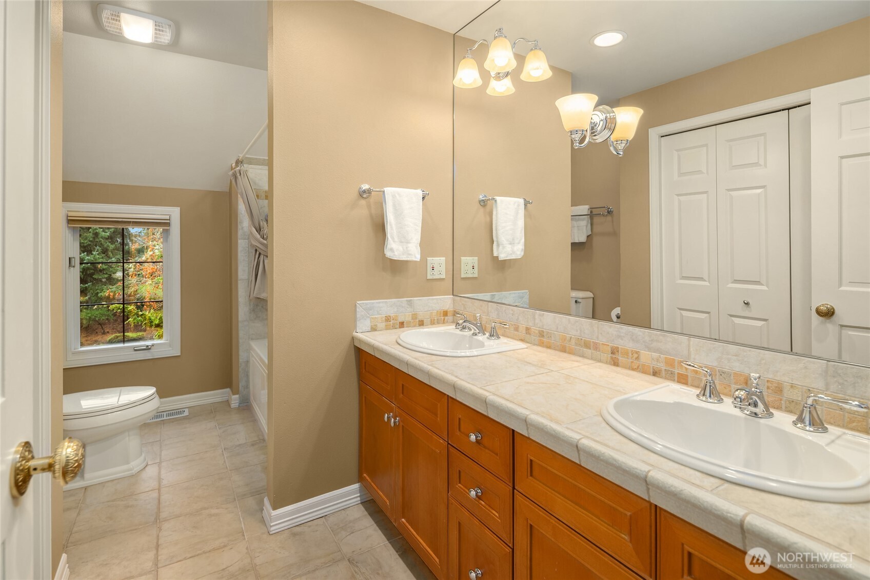 3240 126th Avenue NE Bellevue WA 98005