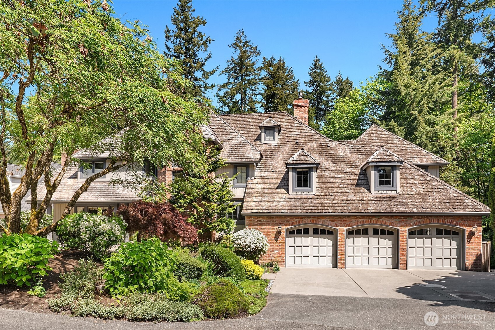 3240 126th Avenue NE Bellevue WA 98005