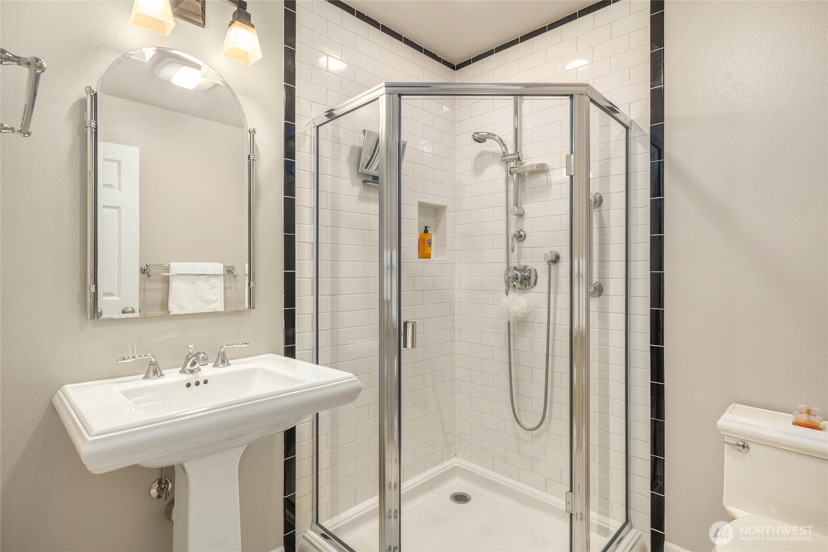 3240 126th Avenue NE Bellevue WA 98005