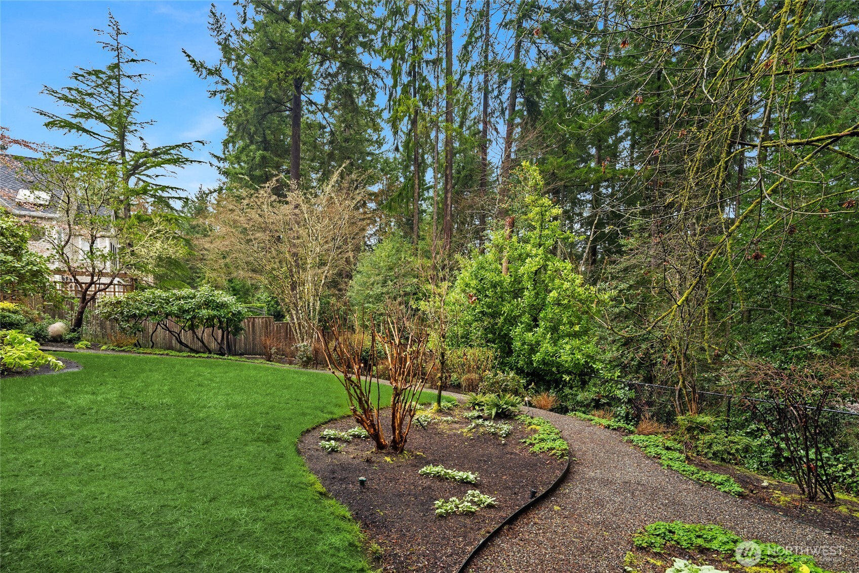 3240 126th Avenue NE Bellevue WA 98005