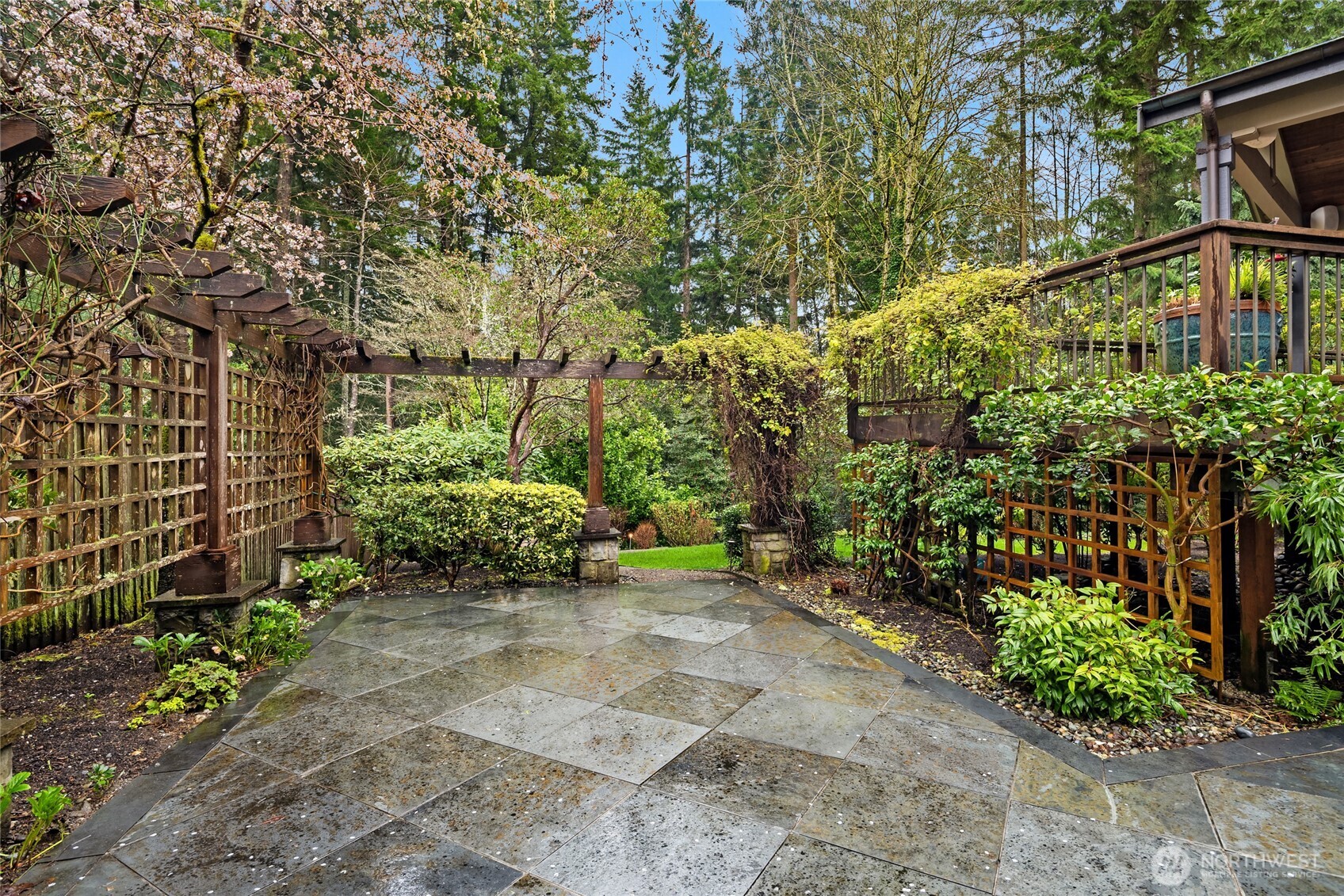 3240 126th Avenue NE Bellevue WA 98005