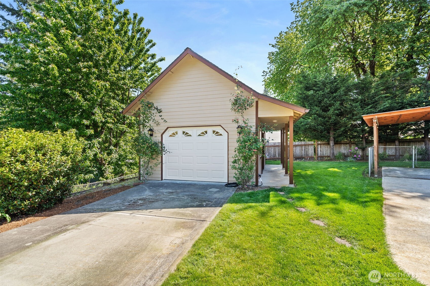 1336 Paradise Court SE Lacey WA 98503