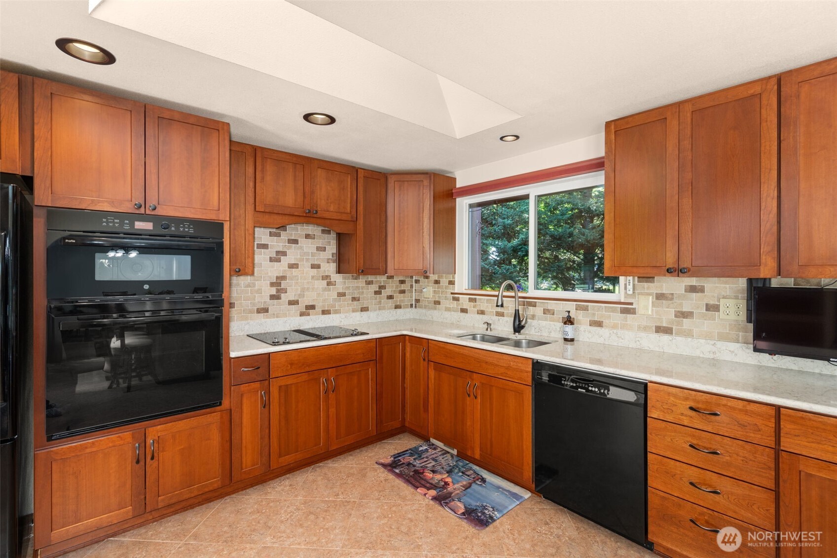 1336 Paradise Court SE Lacey WA 98503