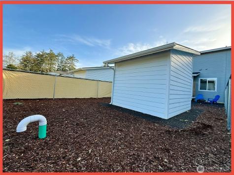 609 Sunset Avenue NE Ocean Shores WA 98569