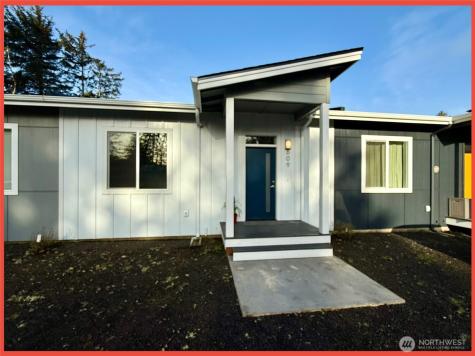 609 Sunset Avenue NE Ocean Shores WA 98569