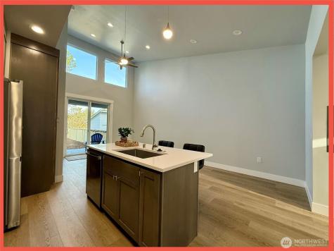 609 Sunset Avenue NE Ocean Shores WA 98569