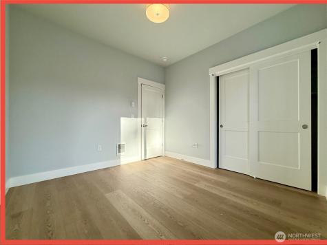 609 Sunset Avenue NE Ocean Shores WA 98569