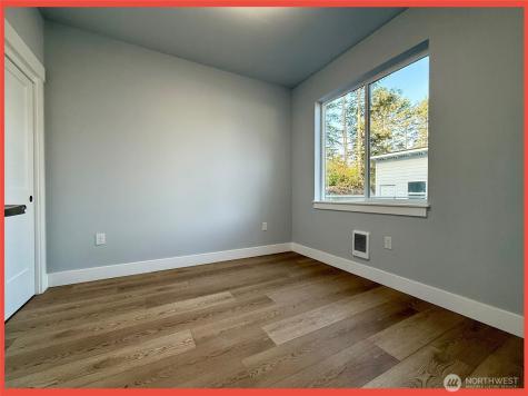 609 Sunset Avenue NE Ocean Shores WA 98569