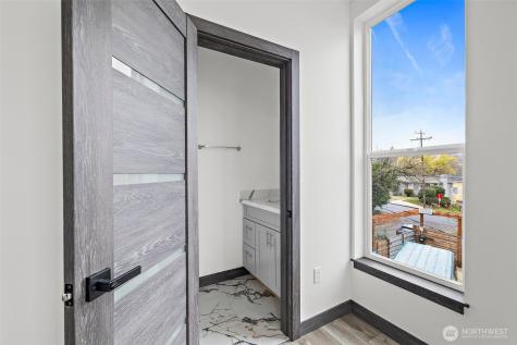 8608 42nd Avenue S Seattle WA 98118