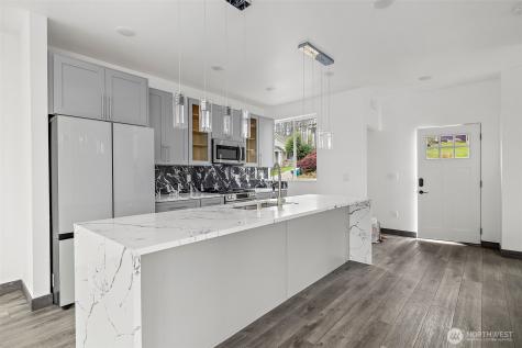 8608 42nd Avenue S Seattle WA 98118