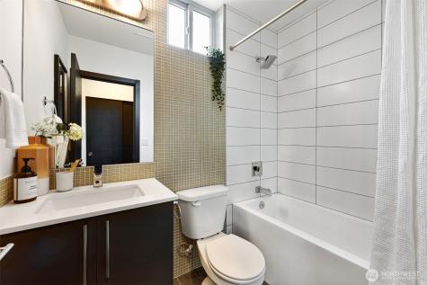 6315 42nd Avenue SW Seattle WA 98136