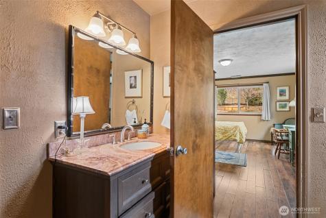 1220 S Webb Place East Wenatchee WA 98802