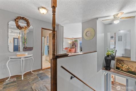 1220 S Webb Place East Wenatchee WA 98802