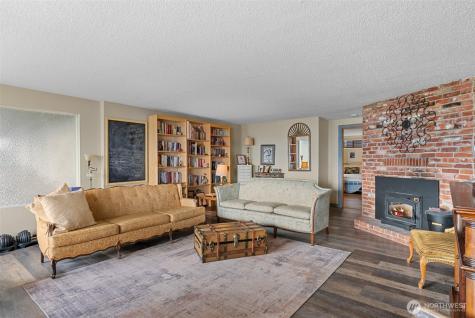 1220 S Webb Place East Wenatchee WA 98802