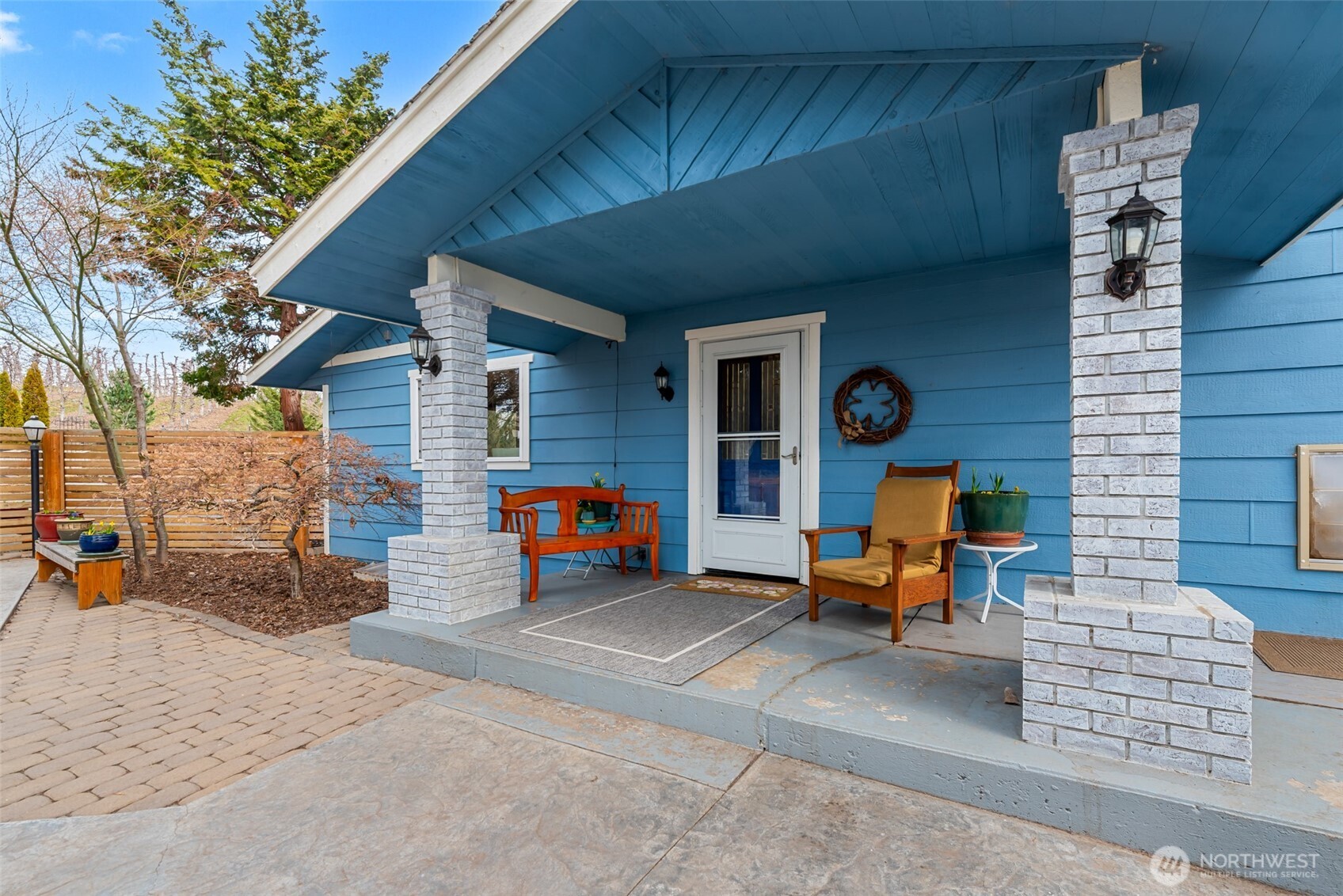 1220 S Webb Place East Wenatchee WA 98802
