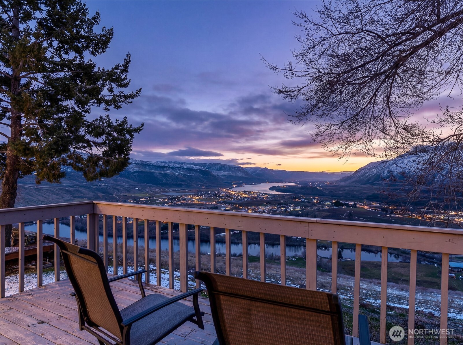 1220 S Webb Place East Wenatchee WA 98802