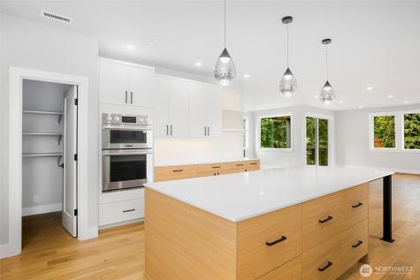 13105 SE 19th Court Bellevue WA 98005