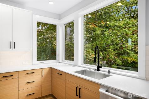 13105 SE 19th Court Bellevue WA 98005