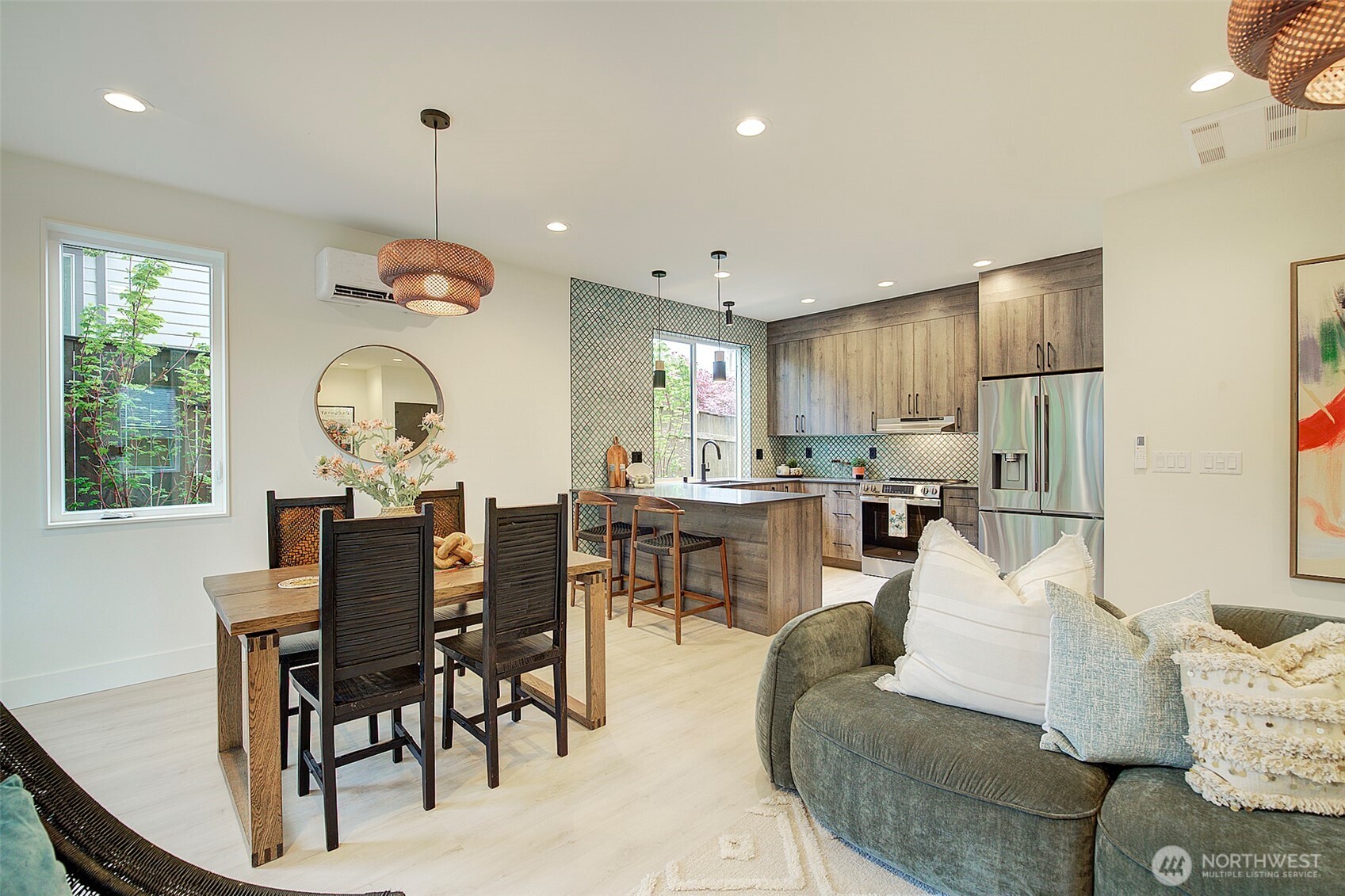 7912 34th Avenue SW Seattle WA 98126
