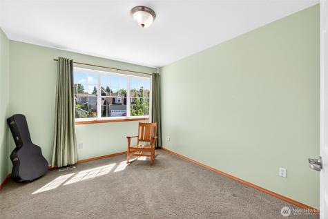 7101 82nd Street Ct E Puyallup WA 98371