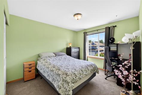 7101 82nd Street Ct E Puyallup WA 98371