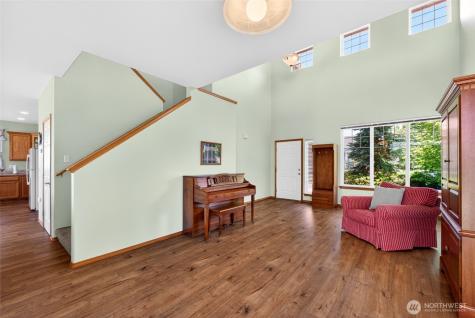 7101 82nd Street Ct E Puyallup WA 98371