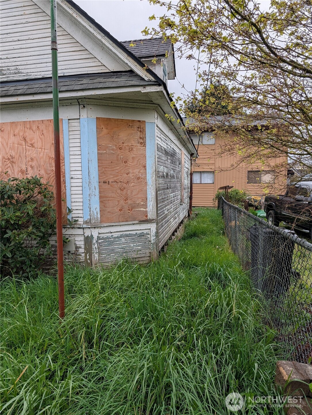 603 6th Street Hoquiam WA 98550