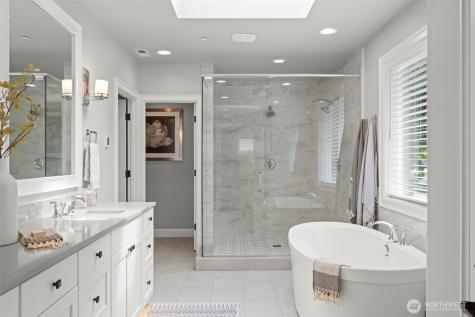 10425 NE 112th Street Kirkland WA 98033