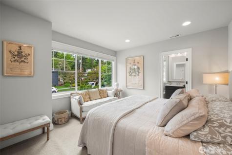 10425 NE 112th Street Kirkland WA 98033
