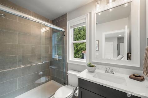 10425 NE 112th Street Kirkland WA 98033