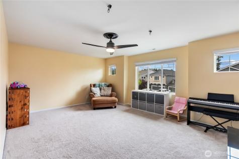 18929 110th Avenue Ct E Puyallup WA 98374