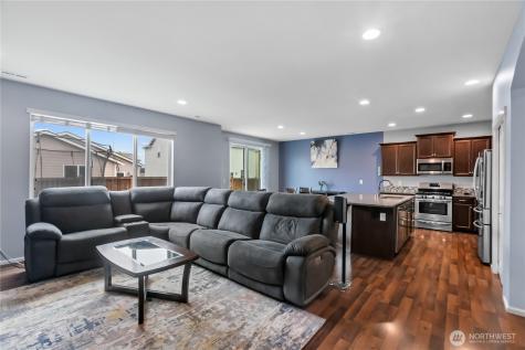 18929 110th Avenue Ct E Puyallup WA 98374