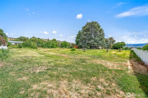 21 SW 31 East Wenatchee WA 98802