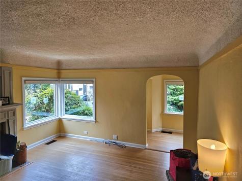 2822 Prosch Avenue W Seattle WA 98119