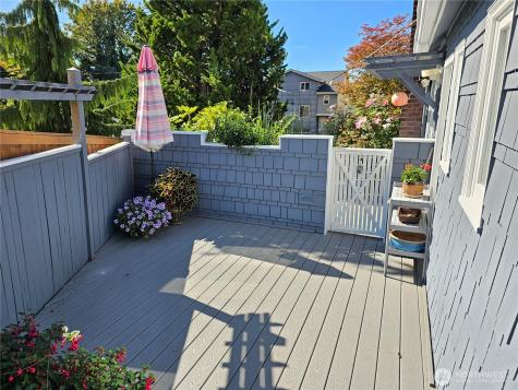2822 Prosch Avenue W Seattle WA 98119