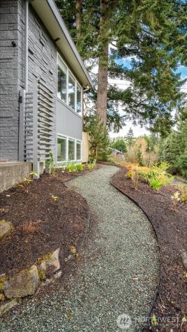 6205 NE 196th Street Kenmore WA 98028