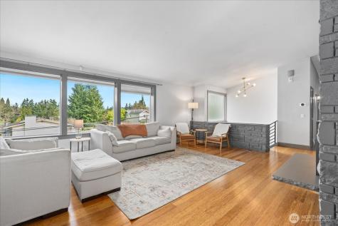 6205 NE 196th Street Kenmore WA 98028