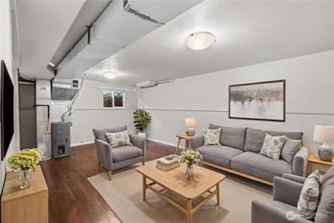 5654 48th Avenue SW Seattle WA 98136